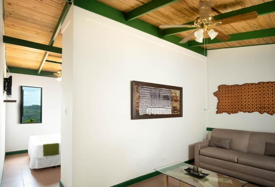 Hacienda Juanita Hotel Maricao Luaran gambar